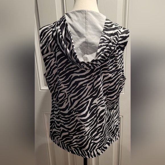 Peck and peck zip up vest - Picture 5 of 7